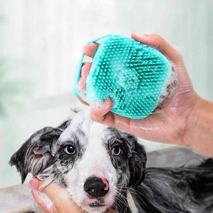 3-in-1 Pet Brush: Relaxing Bath, Massage and Deep Cleaning!